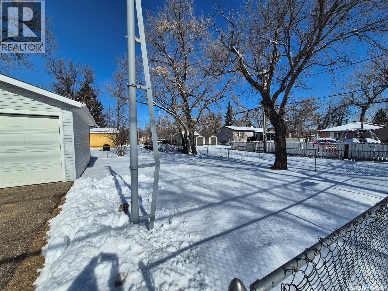 613 Beckwell Avenue, Radville, Saskatchewan  S0C 2G0 - Photo 42 - SK030616