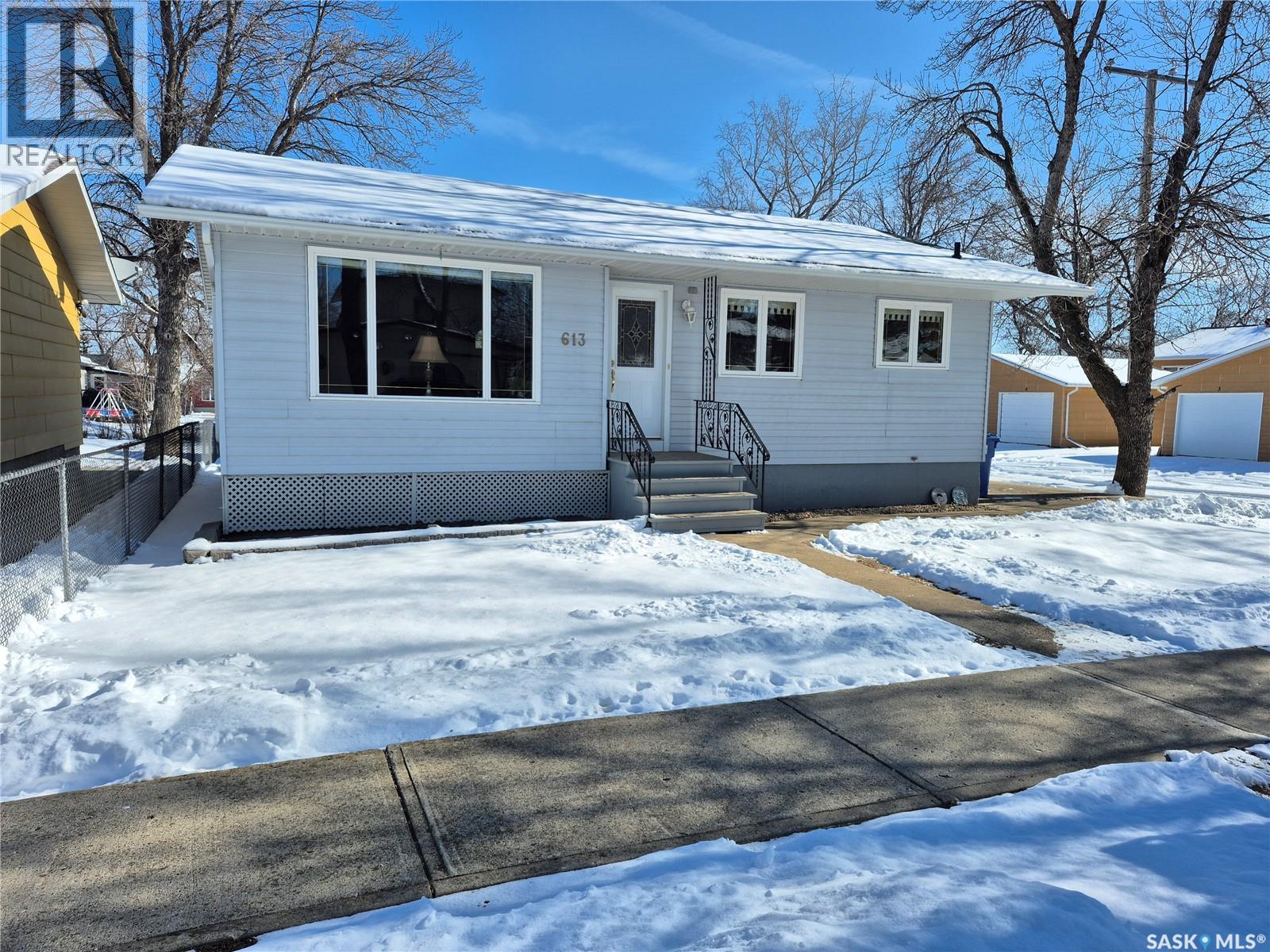 613 Beckwell Avenue, Radville, Saskatchewan  S0C 2G0 - Photo 43 - SK030616