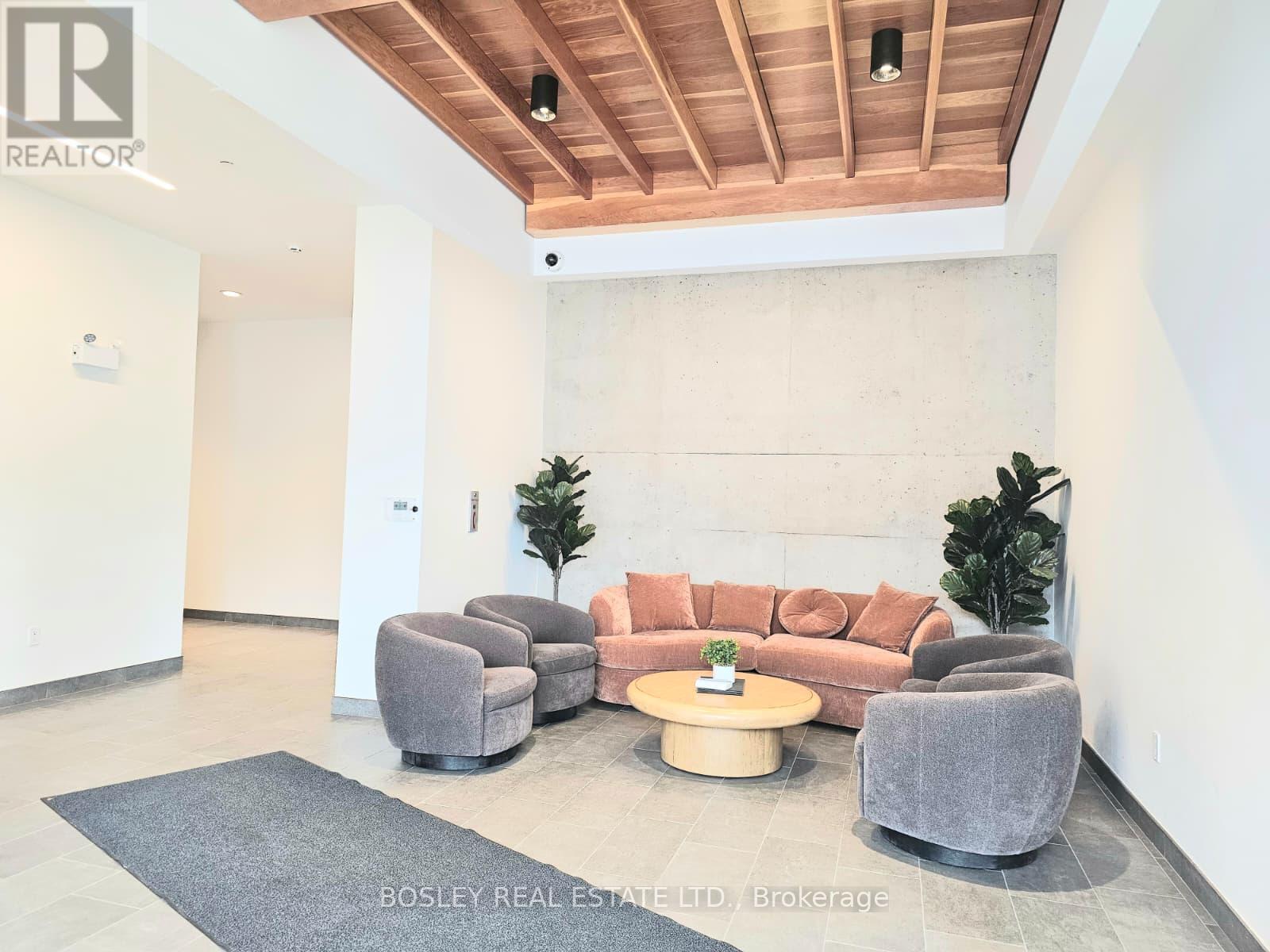 312 Erb Street, Waterloo, Ontario  N2L 1W3 - Photo 13 - X12890836