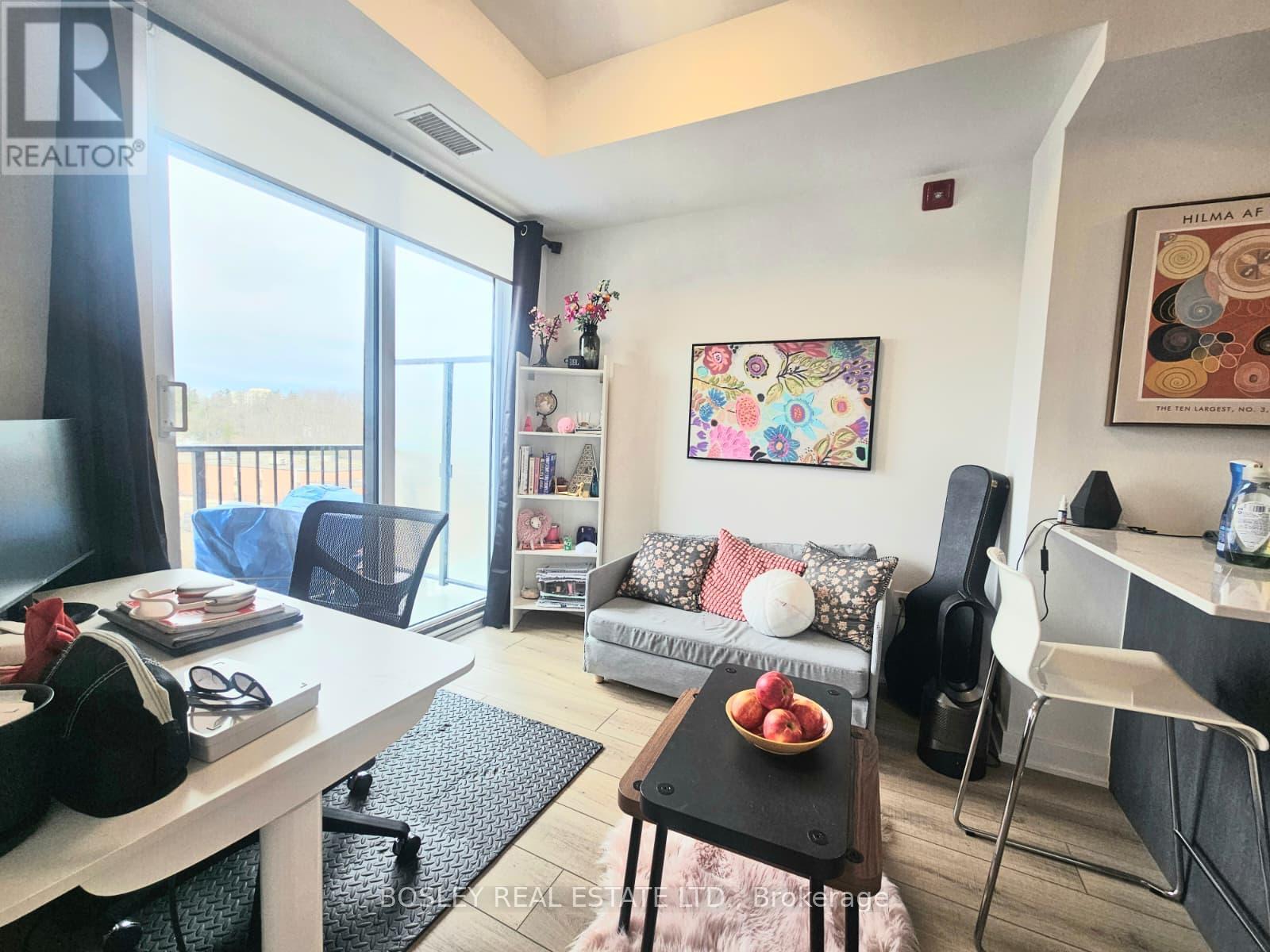 312 Erb Street, Waterloo, Ontario  N2L 1W3 - Photo 6 - X12890836