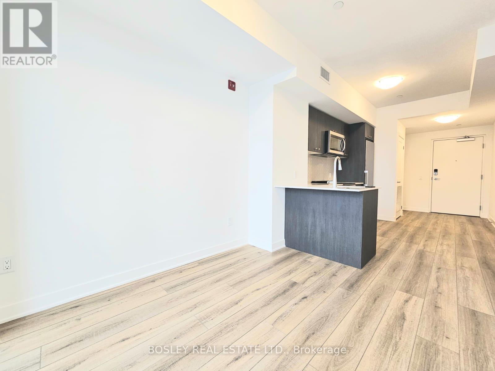 312 Erb Street, Waterloo, Ontario  N2L 1W3 - Photo 7 - X12890836