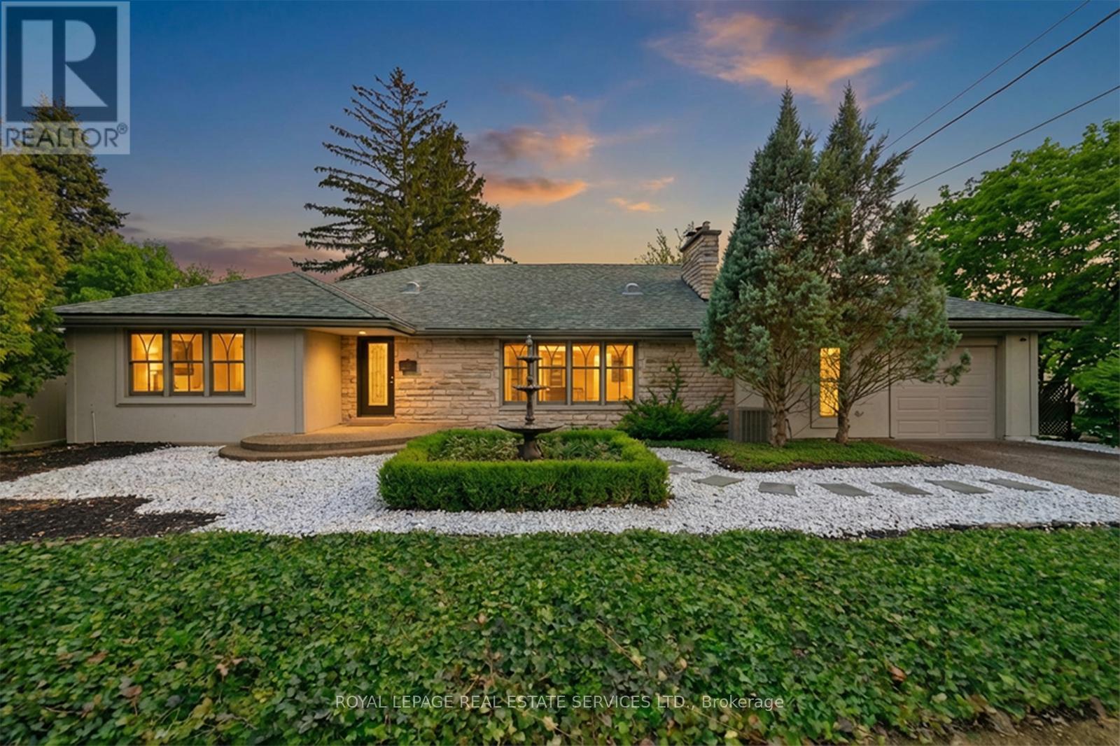 108 LLOYMINN AVENUE, hamilton (ancaster), Ontario