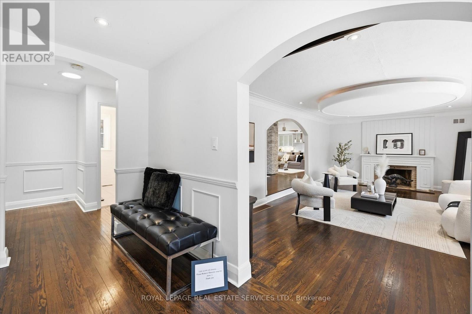 108 Lloyminn Avenue, Hamilton (Ancaster), Ontario  L9G 1H6 - Photo 5 - X12890872