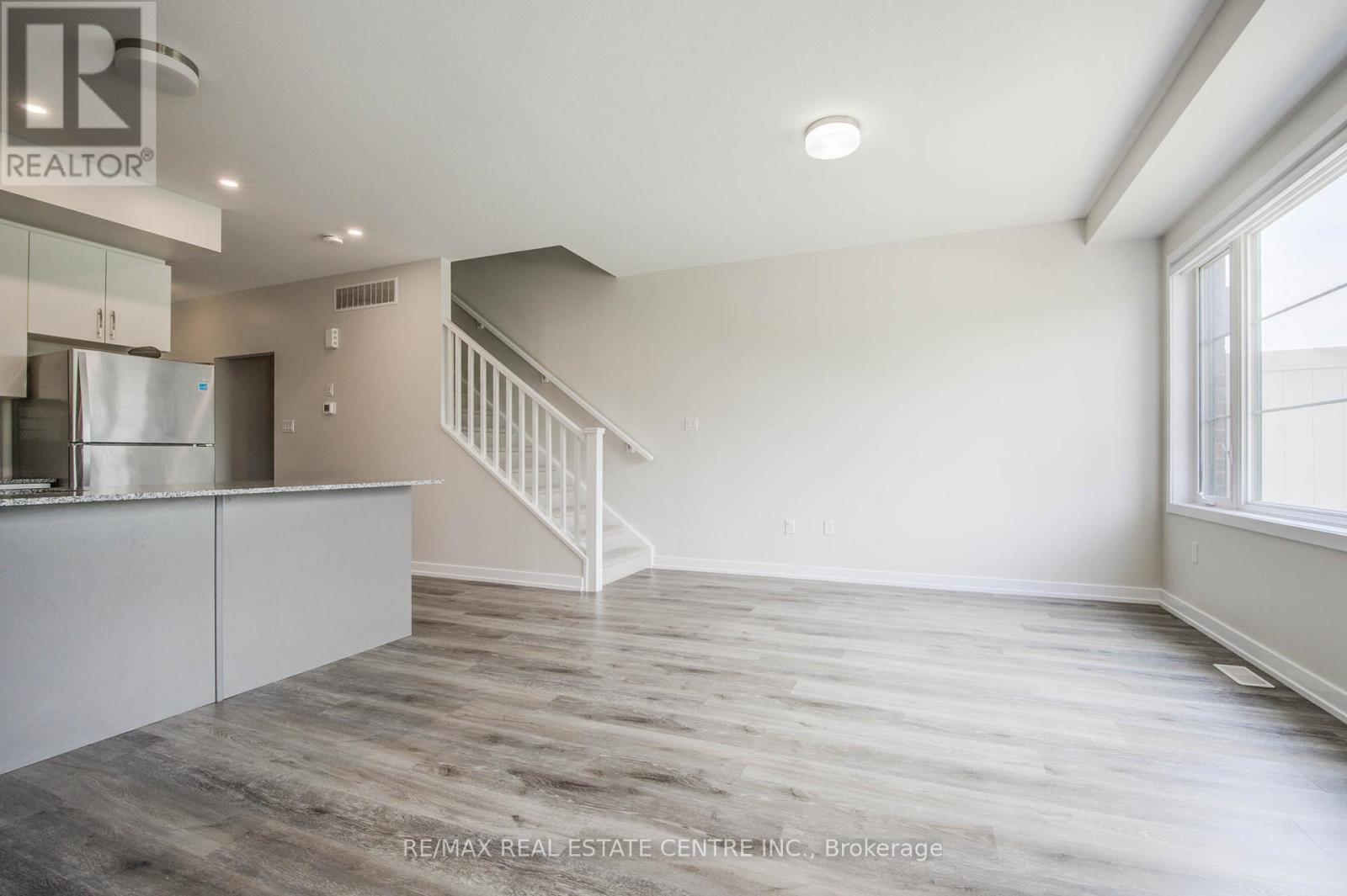 12 - 350 River Road, Cambridge, Ontario  N3C 0H4 - Photo 13 - X12890946