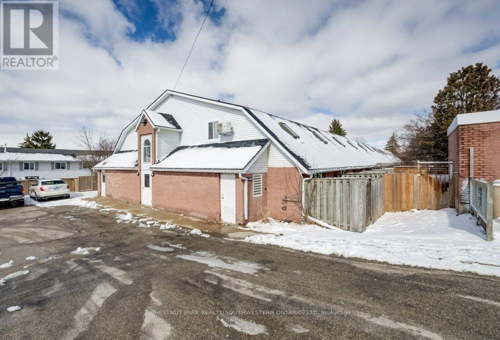 35 - 41 Valleyview Road, Kitchener, Ontario  N2E 3H9 - Photo 22 - X12890986