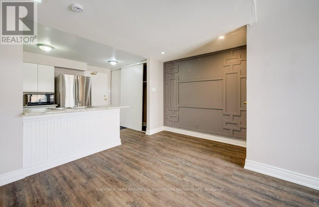 35 - 41 Valleyview Road, Kitchener, Ontario  N2E 3H9 - Photo 8 - X12890986