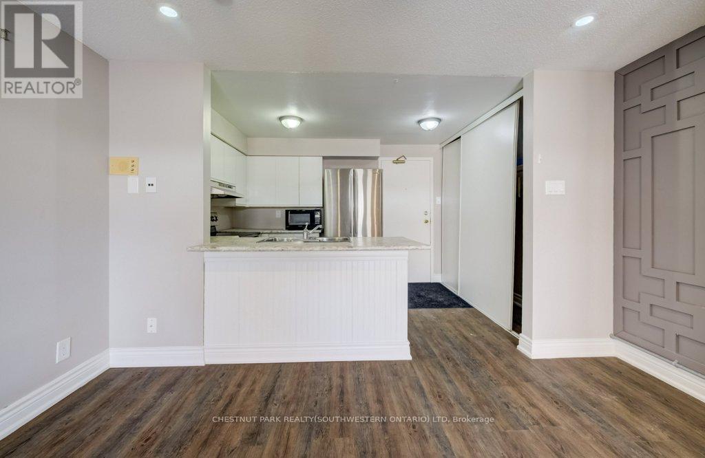 35 - 41 Valleyview Road, Kitchener, Ontario  N2E 3H9 - Photo 9 - X12890986