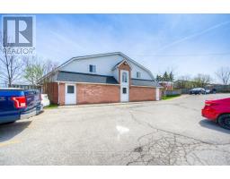 35 - 41 VALLEYVIEW ROAD, Kitchener, Ontario