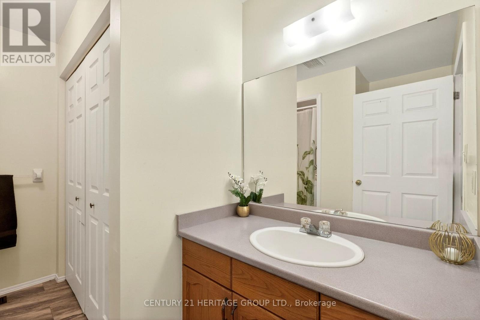 1 - 31 Kinross Street, Haldimand, Ontario  N3W 1J7 - Photo 31 - X12891012