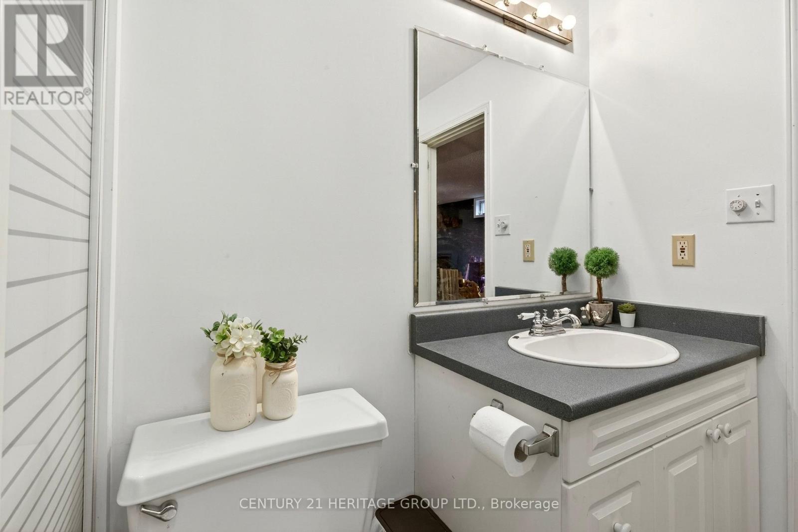 1 - 31 Kinross Street, Haldimand, Ontario  N3W 1J7 - Photo 43 - X12891012