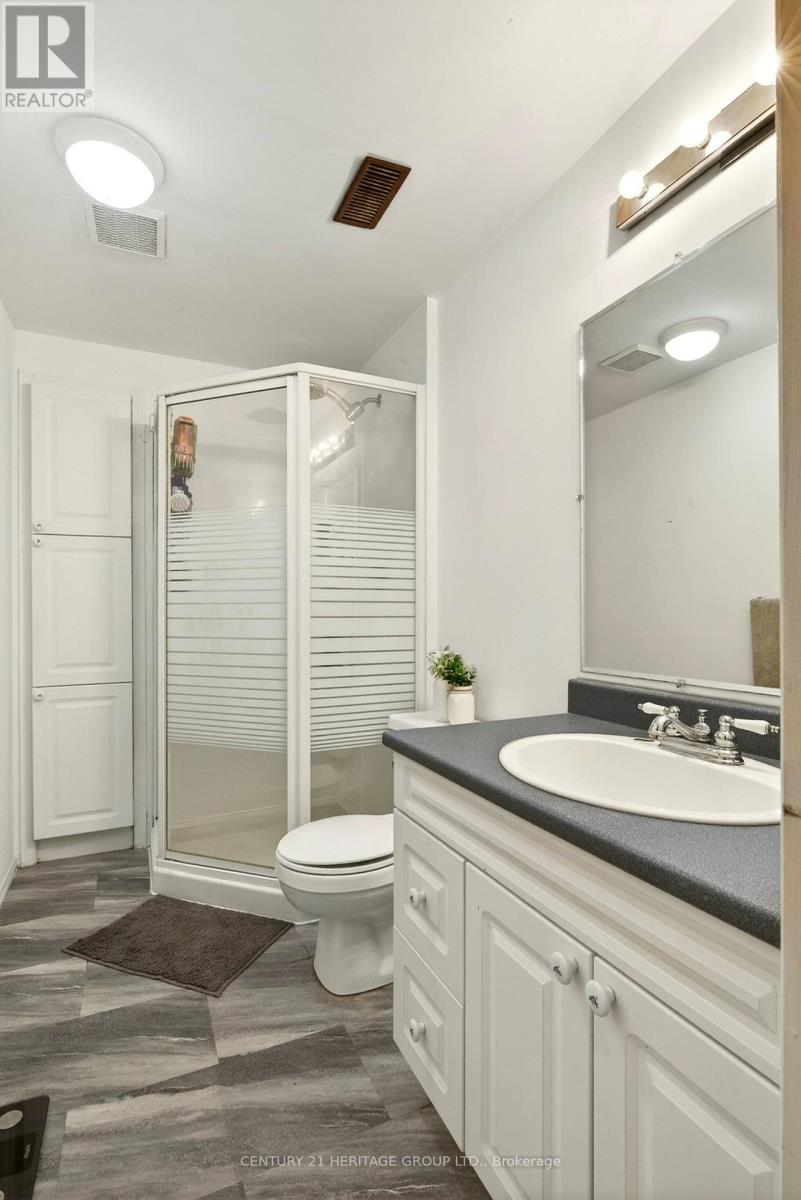 1 - 31 Kinross Street, Haldimand, Ontario  N3W 1J7 - Photo 45 - X12891012