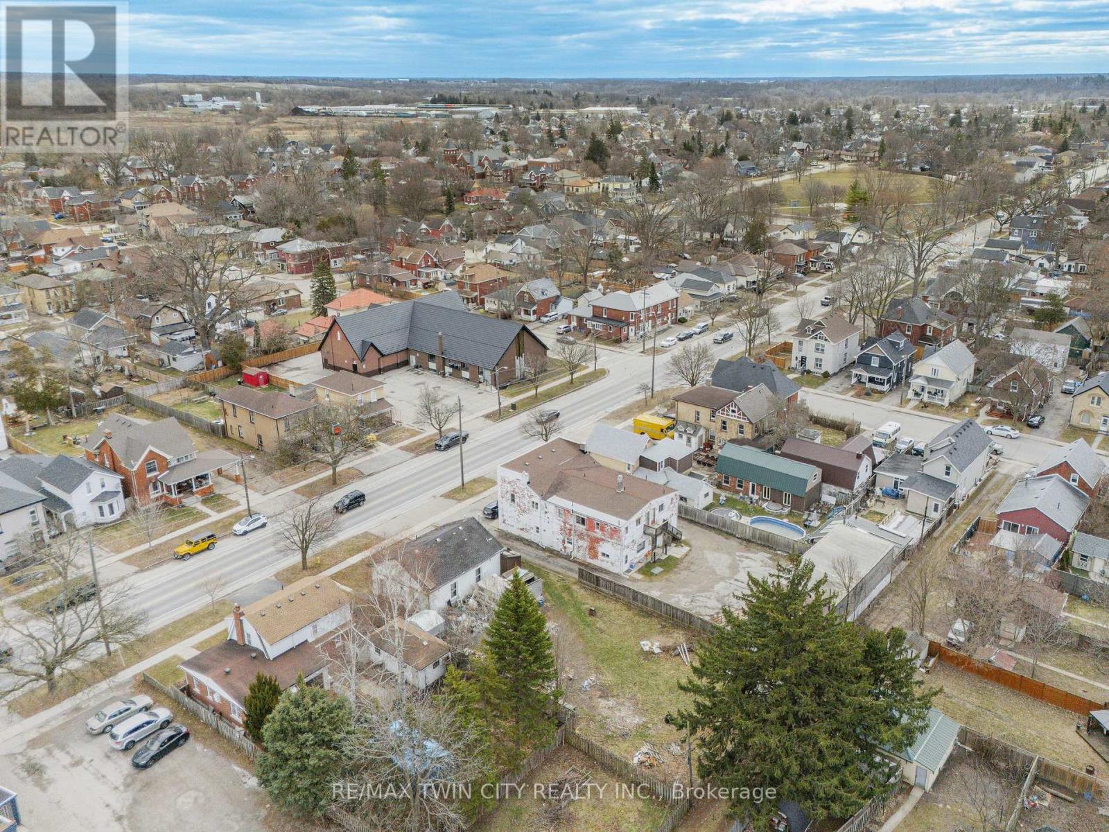 85 Erie Avenue, Brantford, Ontario  N3S 2G1 - Photo 7 - X12891086