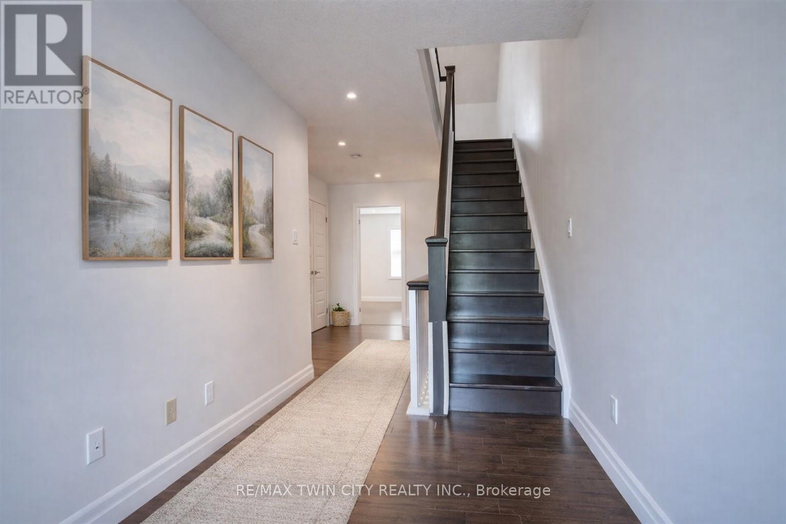 43 Woolwich Street, Kitchener, Ontario  N2K 1S2 - Photo 32 - X12891098