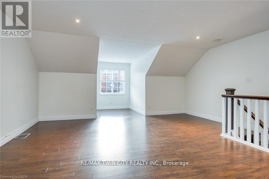 43 Woolwich Street, Kitchener, Ontario  N2K 1S2 - Photo 35 - X12891098