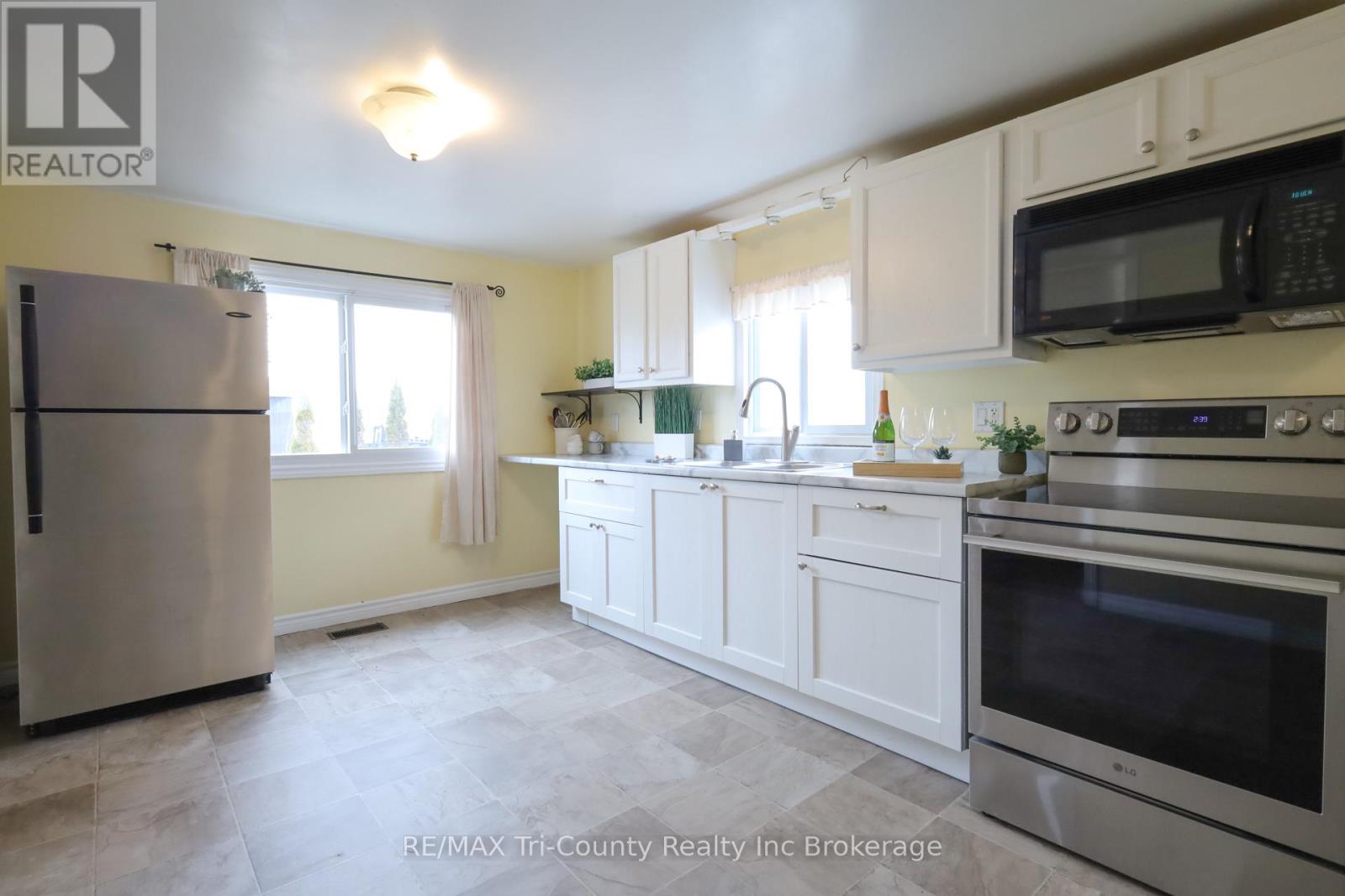 787 Norfolk County 28 Road, Norfolk, Ontario  N0E 1G0 - Photo 4 - X12888736