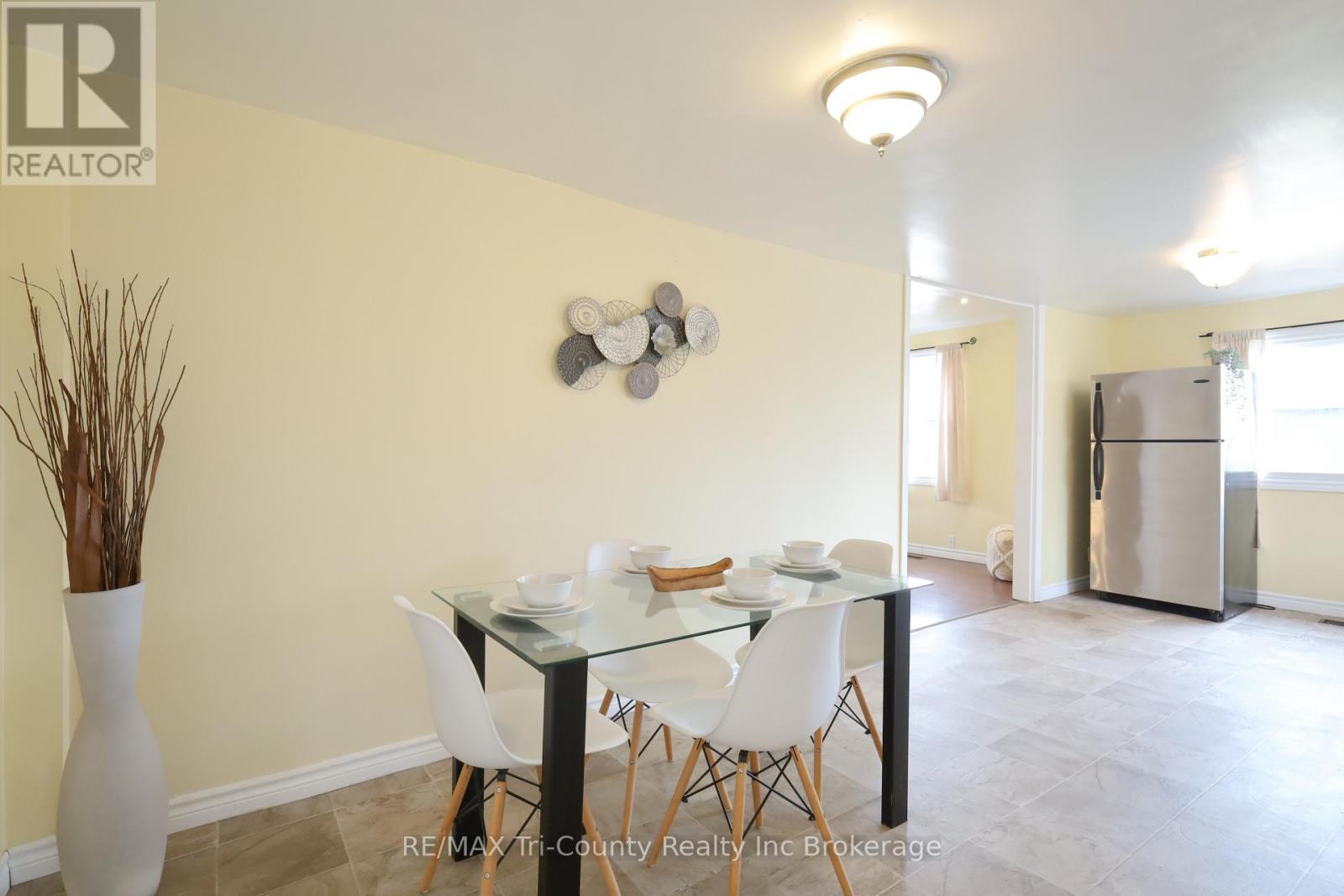 787 Norfolk County 28 Road, Norfolk, Ontario  N0E 1G0 - Photo 8 - X12888736