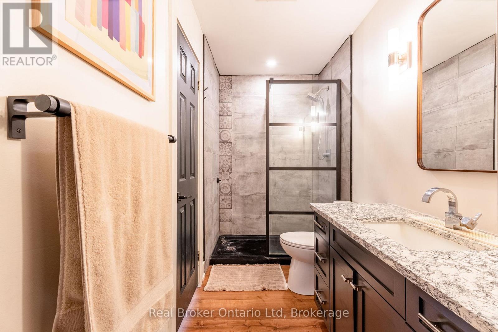 3922 Horseshoe Valley Road W, Springwater (Anten Mills), Ontario  L0L 1Y0 - Photo 14 - S12890812