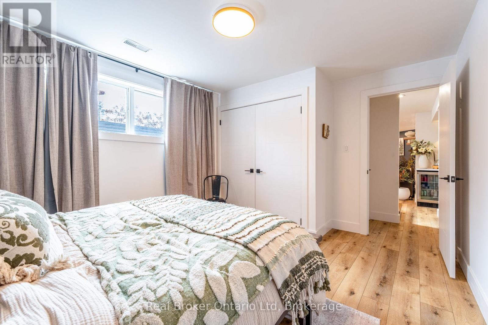 3922 Horseshoe Valley Road W, Springwater (Anten Mills), Ontario  L0L 1Y0 - Photo 24 - S12890812