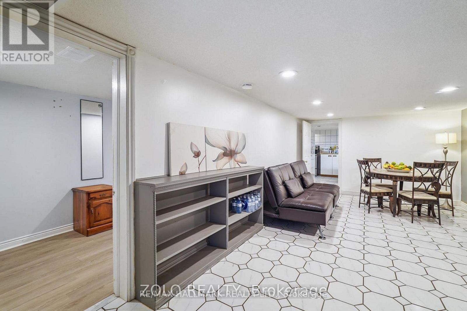 95 Pemberton Road, Richmond Hill, Ontario  L4C 3T6 - Photo 42 - N12890154