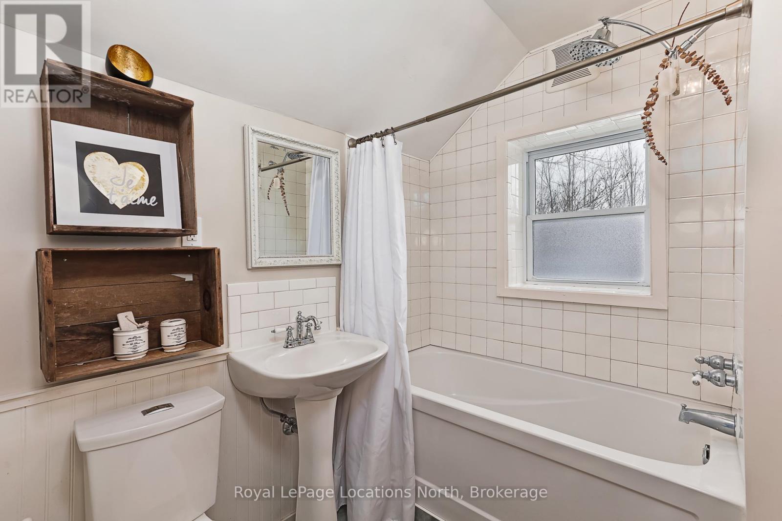 131 Amik Court, Grey Highlands, Ontario  N0C 1G0 - Photo 24 - X12890988