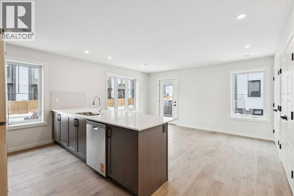 215, 40 Livingston Parade Ne, Calgary, Alberta  T4B 3P6 - Photo 12 - A2275982