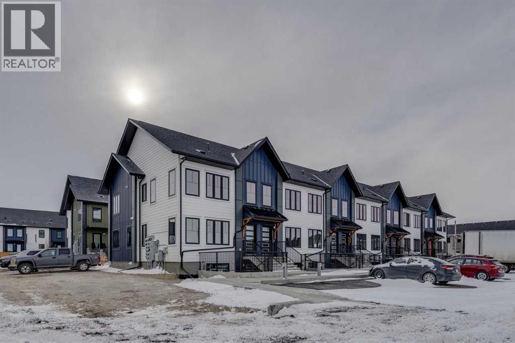 215, 40 Livingston Parade Ne, Calgary, Alberta  T4B 3P6 - Photo 3 - A2275982