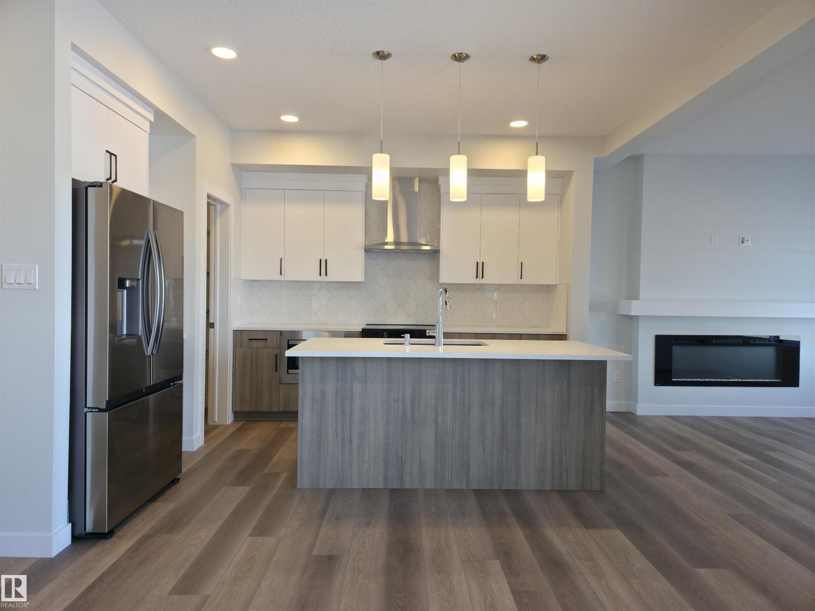 19007 20 Av Nw, Edmonton, Alberta  T6M 3E8 - Photo 11 - E4471688