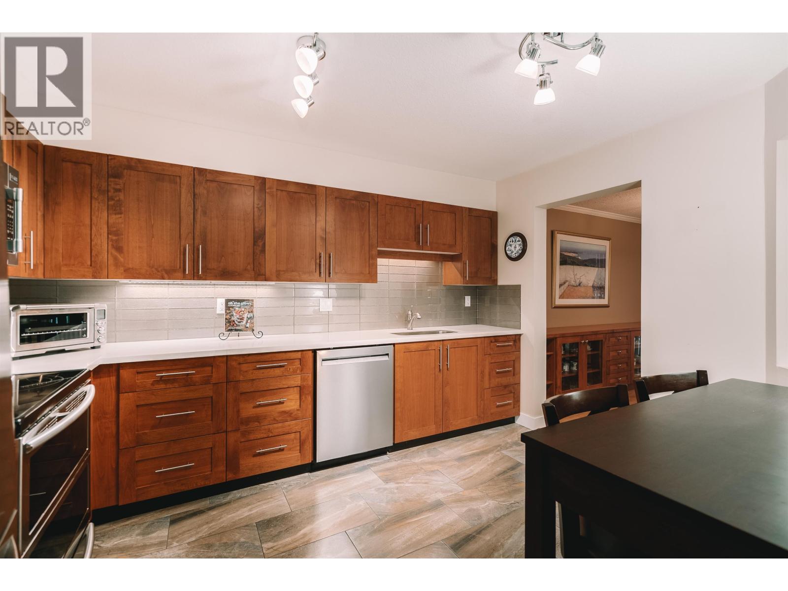 301 1230 Quayside Drive, New Westminster, British Columbia  V3M 6H1 - Photo 10 - R3100505