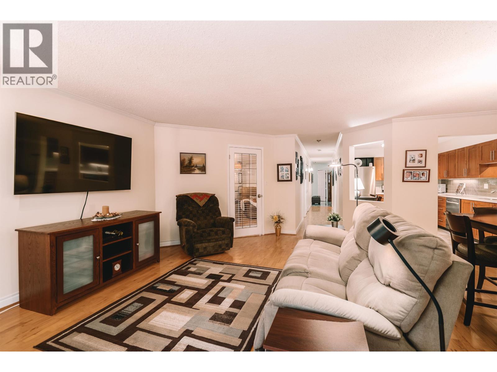 301 1230 Quayside Drive, New Westminster, British Columbia  V3M 6H1 - Photo 4 - R3100505