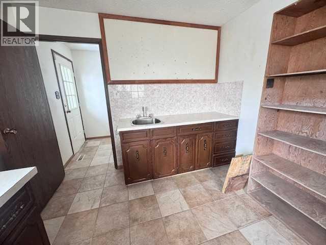 3804 56a Avenue, Lloydminster, Alberta  T9V 1Z2 - Photo 12 - A2275205