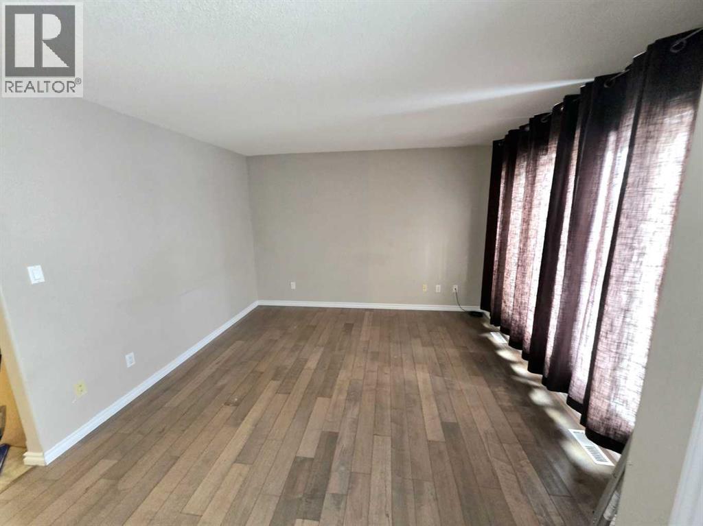 8337 103 Avenue, Peace River, Alberta  T8S 0N2 - Photo 10 - A2293106