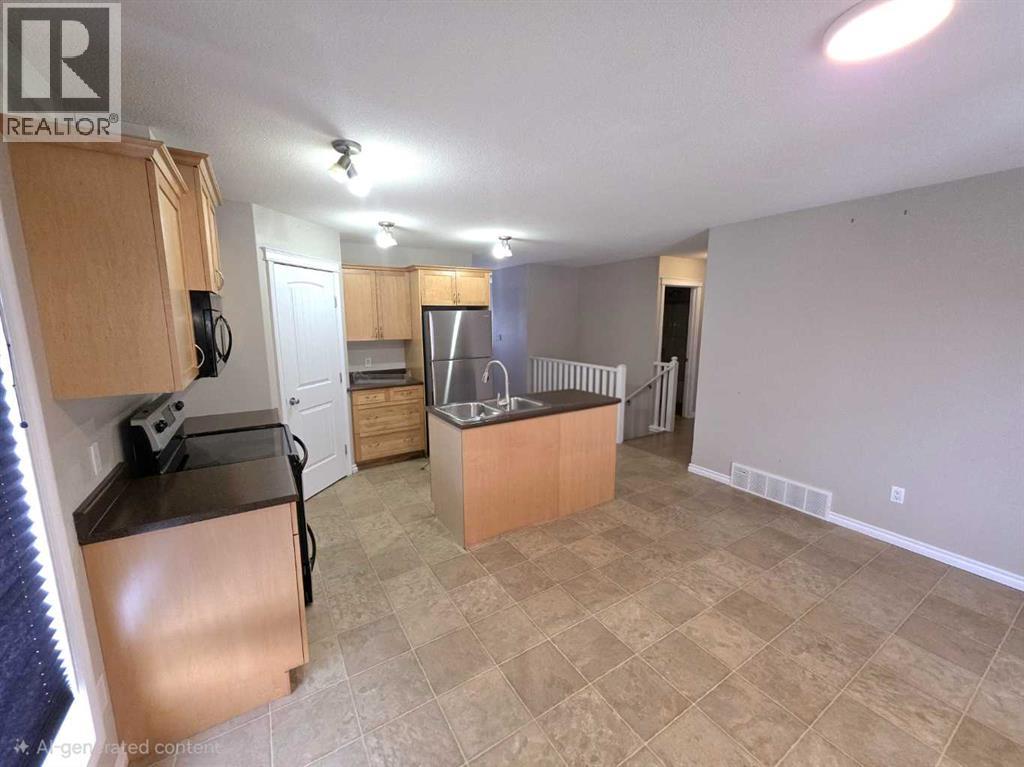 8337 103 Avenue, Peace River, Alberta  T8S 0N2 - Photo 6 - A2293106