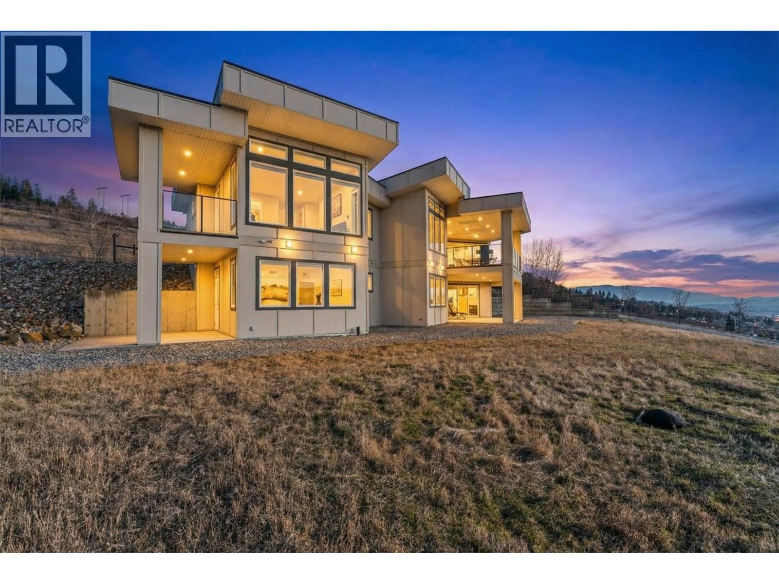 7697 Baker Hogg Road, Vernon, British Columbia  V1B 3S3 - Photo 2 - 10379548