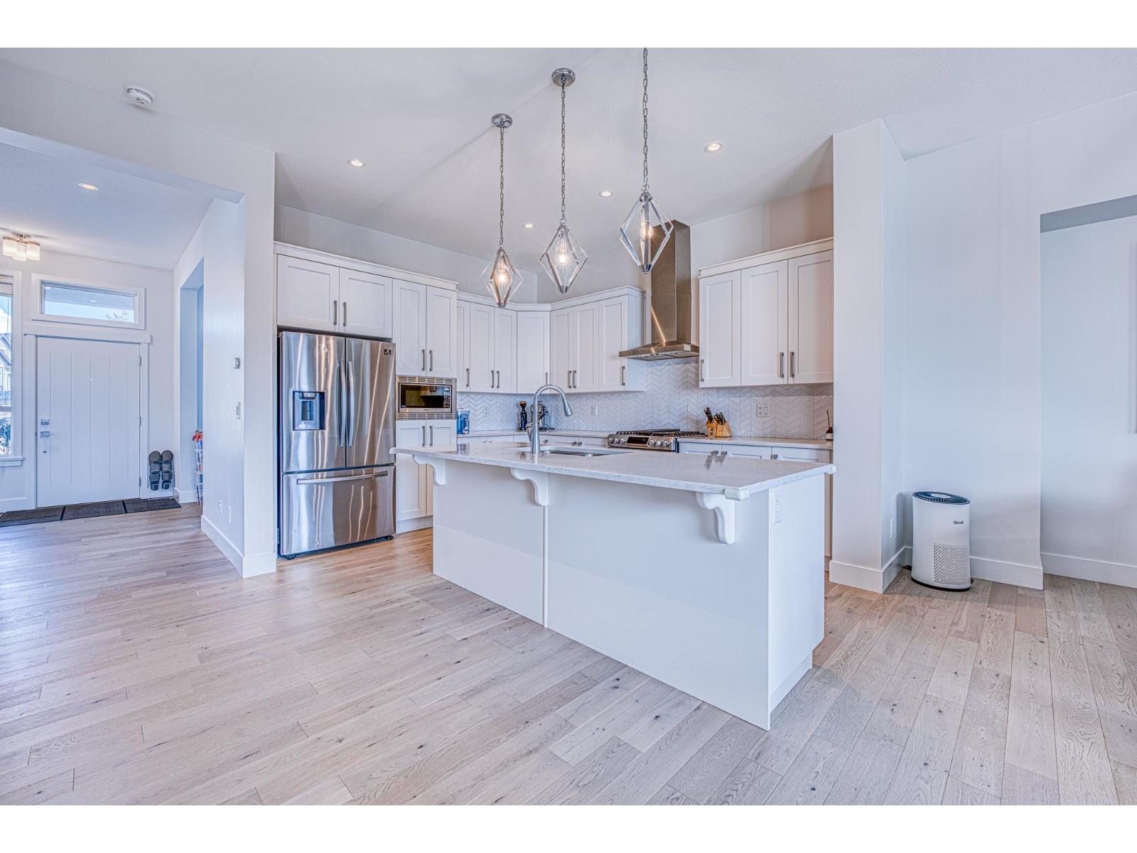 2143 167 Street, Surrey, British Columbia  V3Z 9X9 - Photo 6 - R3099999