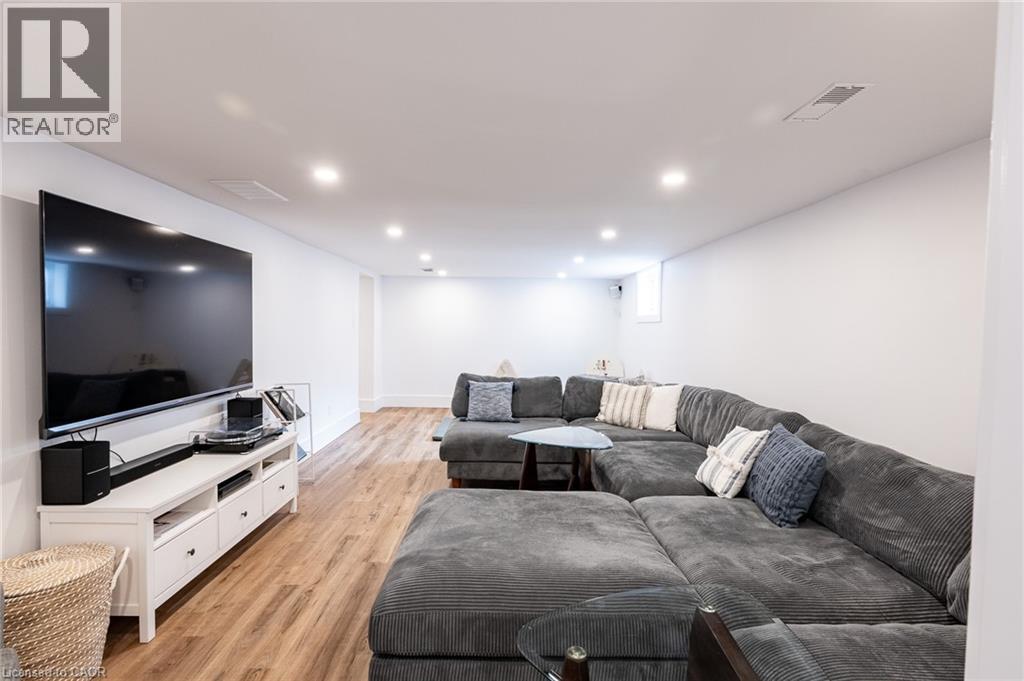 62 Lang Crescent, Kitchener, Ontario  N2K 1P3 - Photo 40 - 40812554