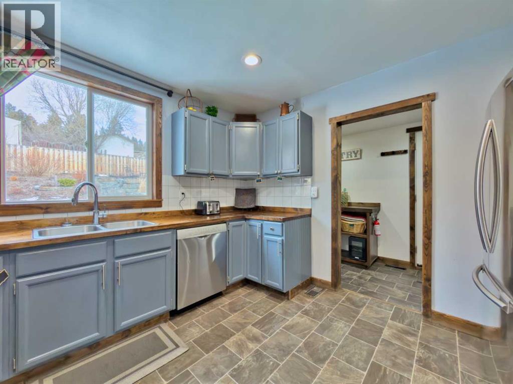 7909 23 Avenue, Coleman, Alberta  T0K 0M0 - Photo 19 - A2293948