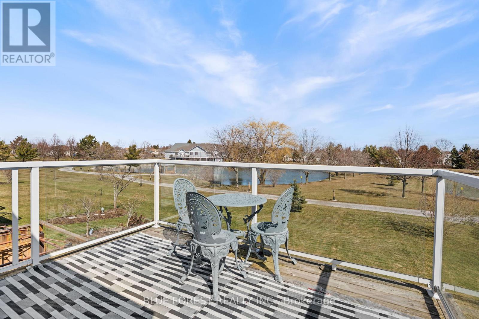 37 Upper Canada Drive, Norfolk (Port Rowan), Ontario  N0E 1M0 - Photo 14 - X12891100