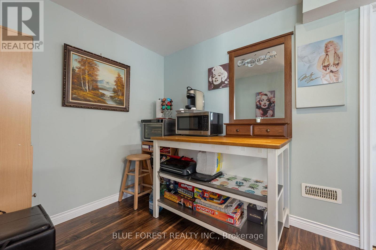 37 Upper Canada Drive, Norfolk (Port Rowan), Ontario  N0E 1M0 - Photo 25 - X12891100