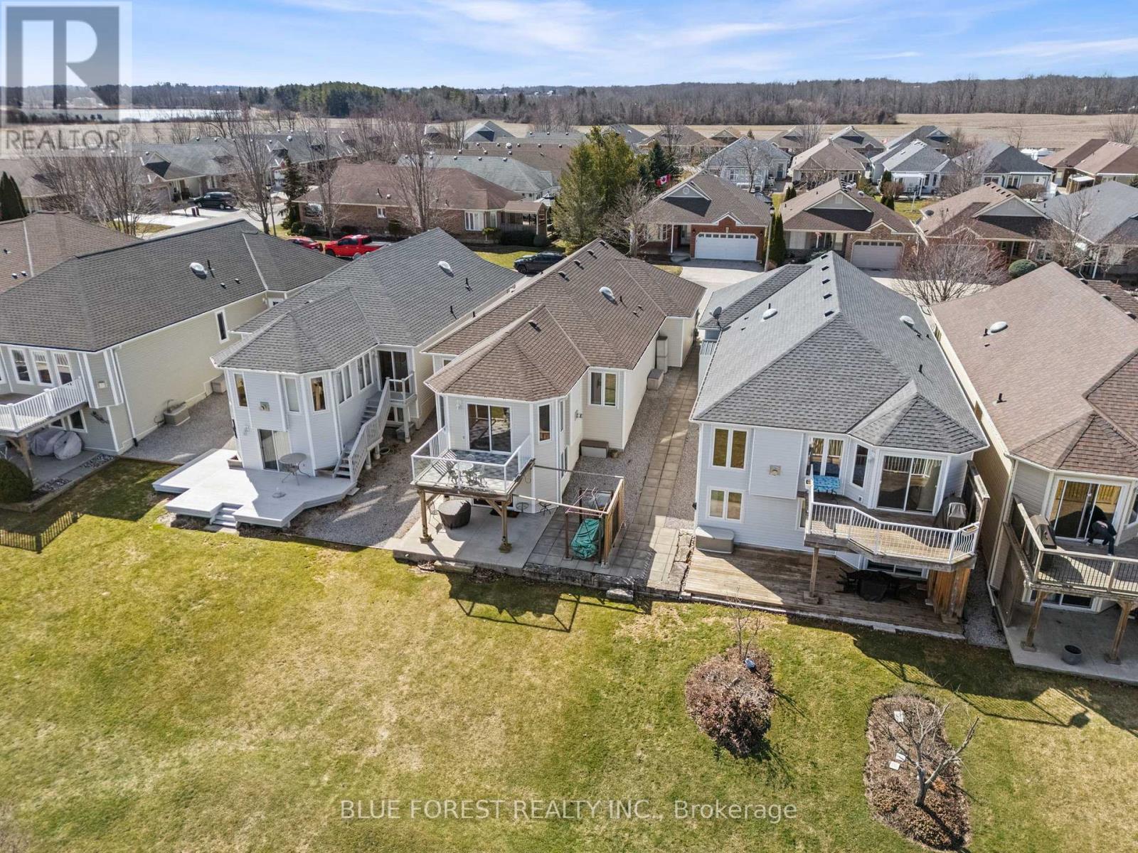 37 Upper Canada Drive, Norfolk (Port Rowan), Ontario  N0E 1M0 - Photo 33 - X12891100