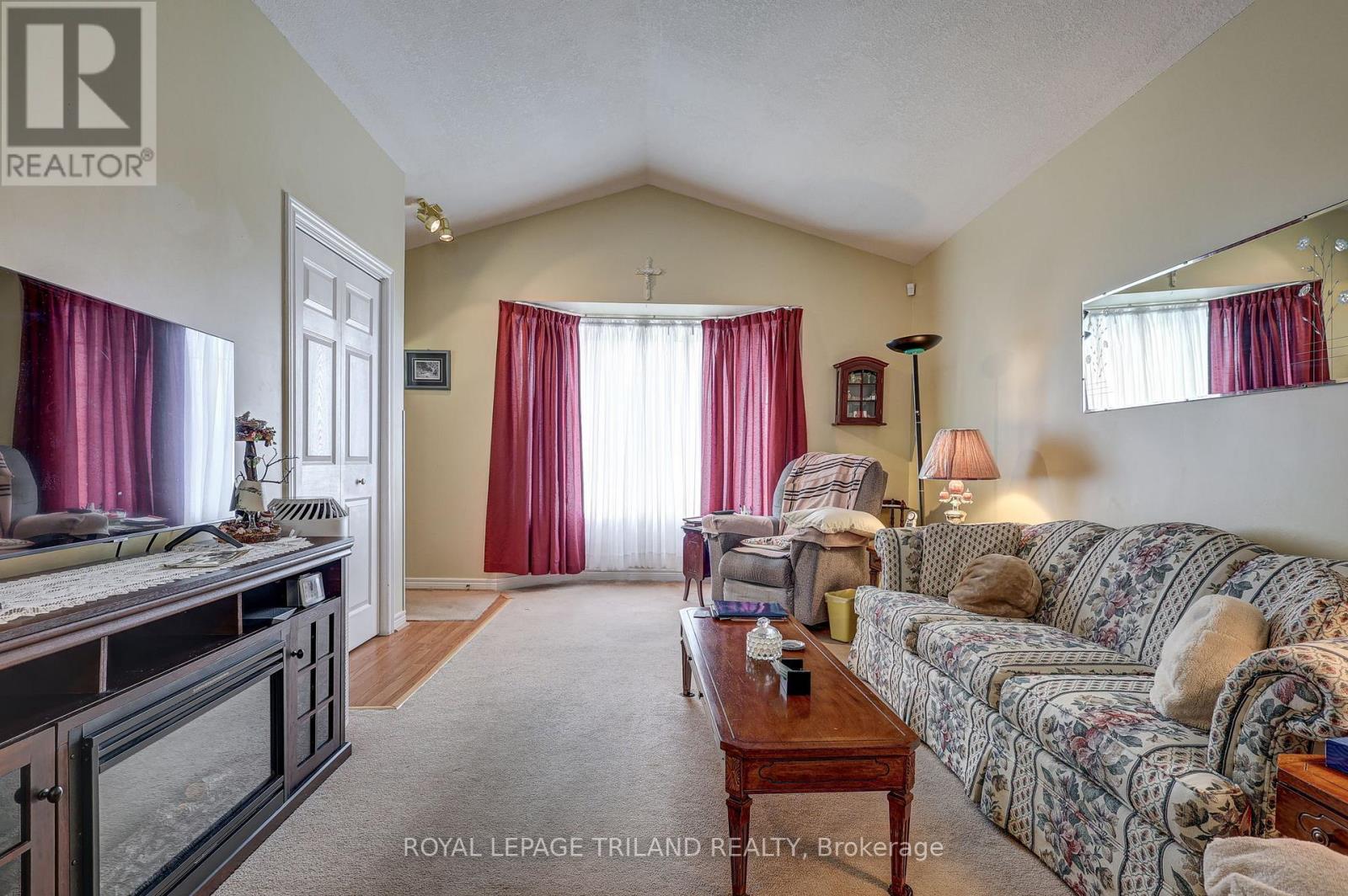 549 Wellington Street, St. Thomas, Ontario  N5R 6G2 - Photo 17 - X12891124