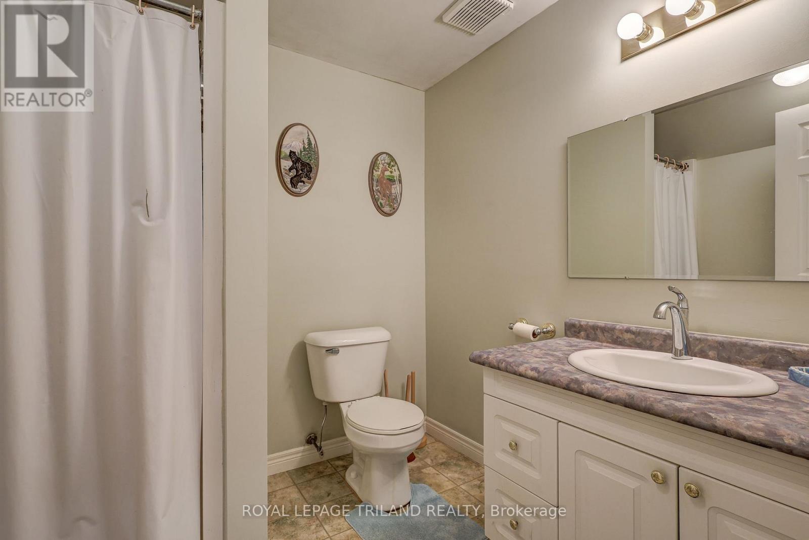 549 Wellington Street, St. Thomas, Ontario  N5R 6G2 - Photo 42 - X12891124