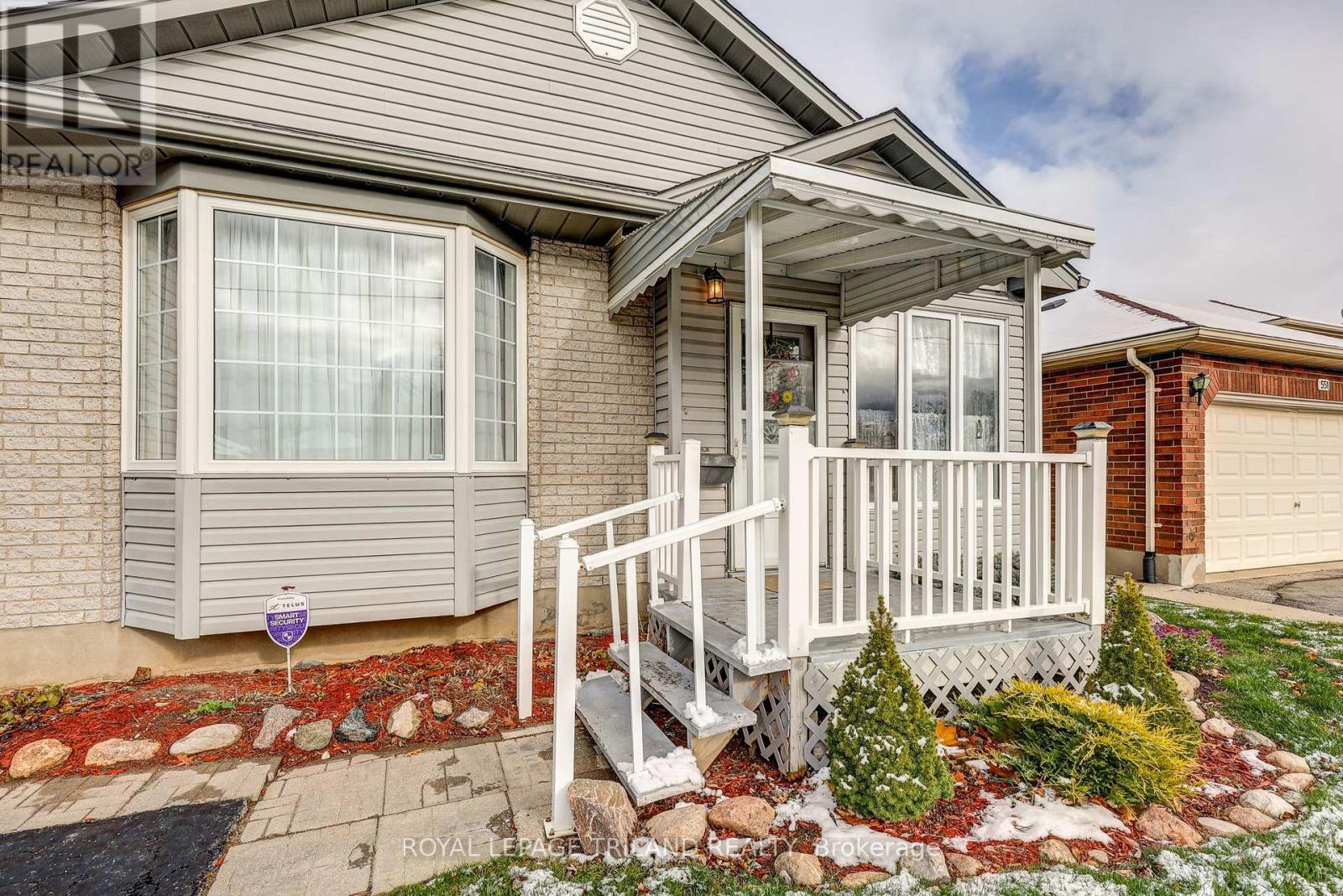 549 Wellington Street, St. Thomas, Ontario  N5R 6G2 - Photo 5 - X12891124