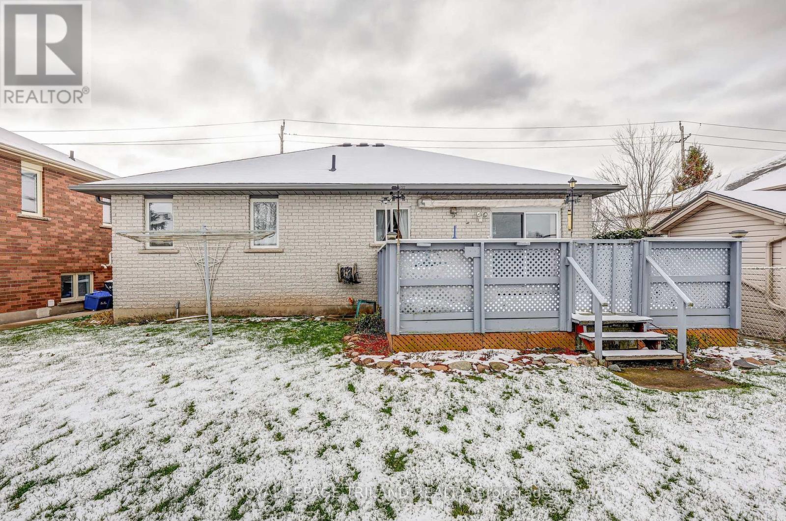 549 Wellington Street, St. Thomas, Ontario  N5R 6G2 - Photo 8 - X12891124