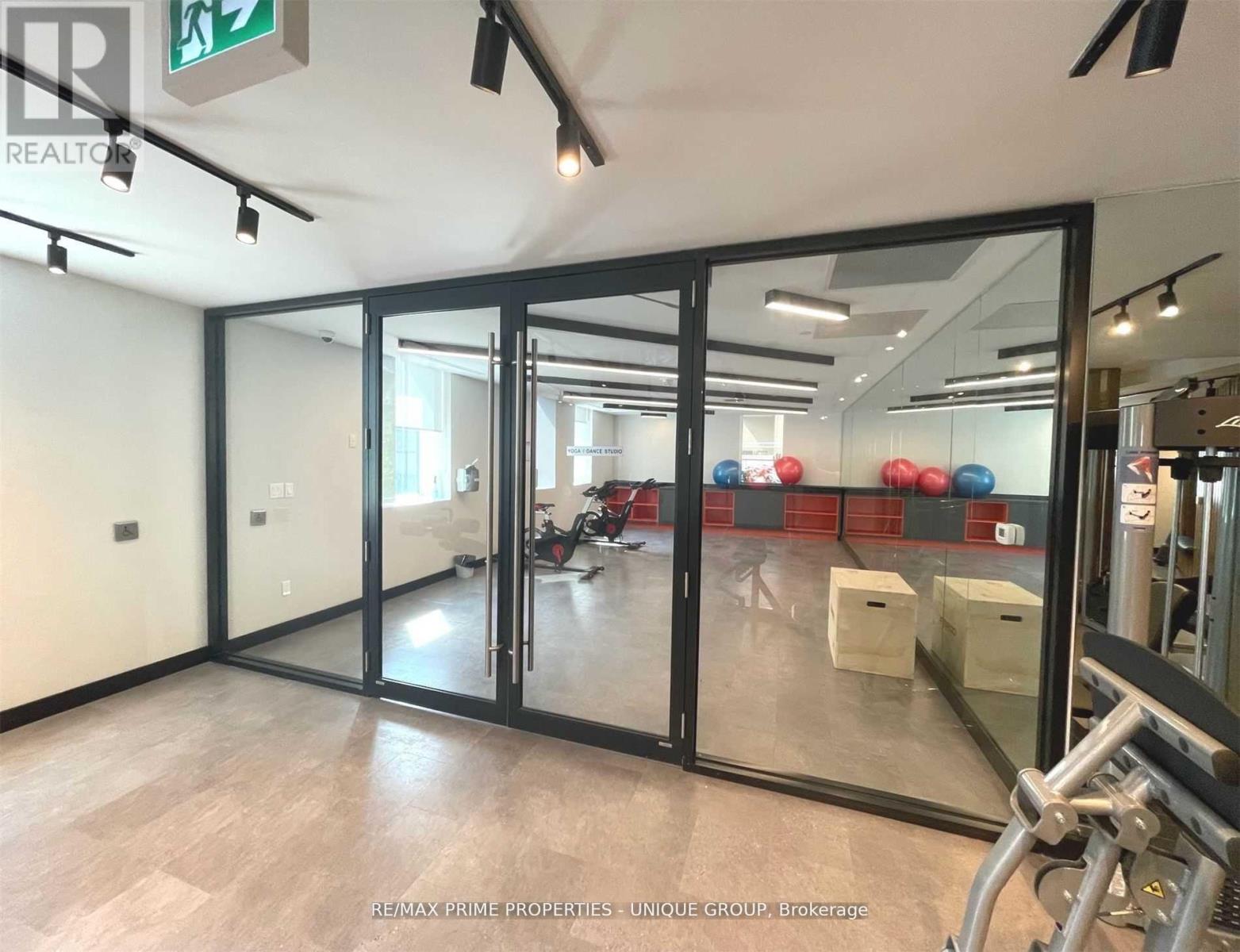 1401 - 11 Lillian Street, Toronto, Ontario  M4S 2H7 - Photo 13 - C12891158