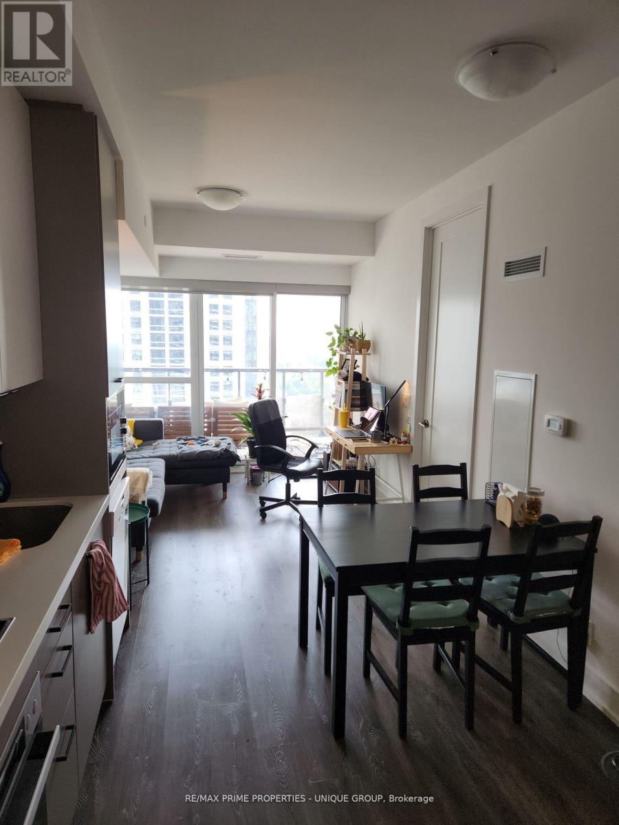 1401 - 11 Lillian Street, Toronto, Ontario  M4S 2H7 - Photo 6 - C12891158