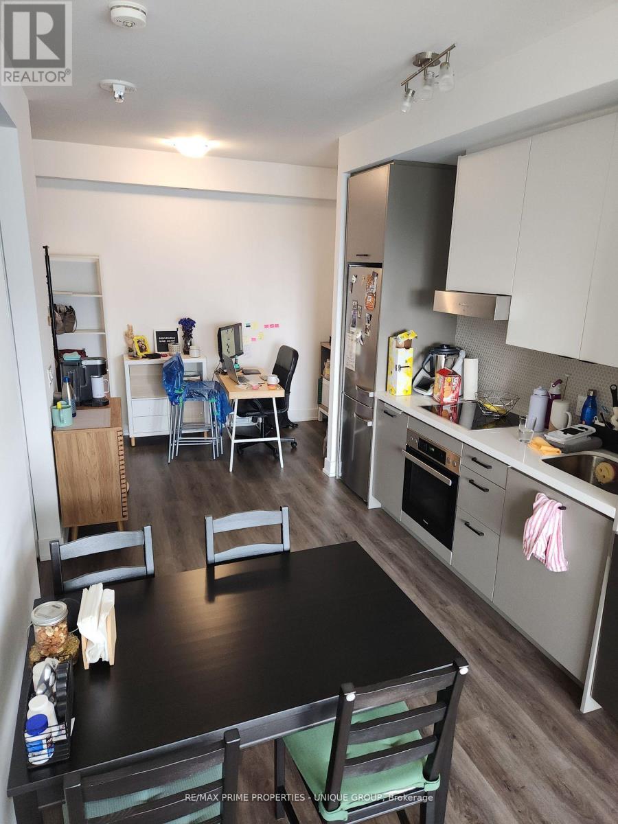 1401 - 11 Lillian Street, Toronto, Ontario  M4S 2H7 - Photo 8 - C12891158