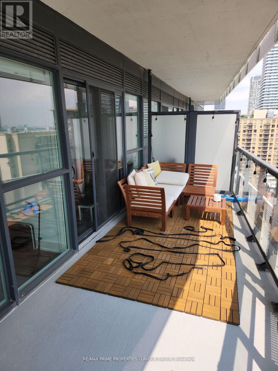 1401 - 11 Lillian Street, Toronto, Ontario  M4S 2H7 - Photo 9 - C12891158