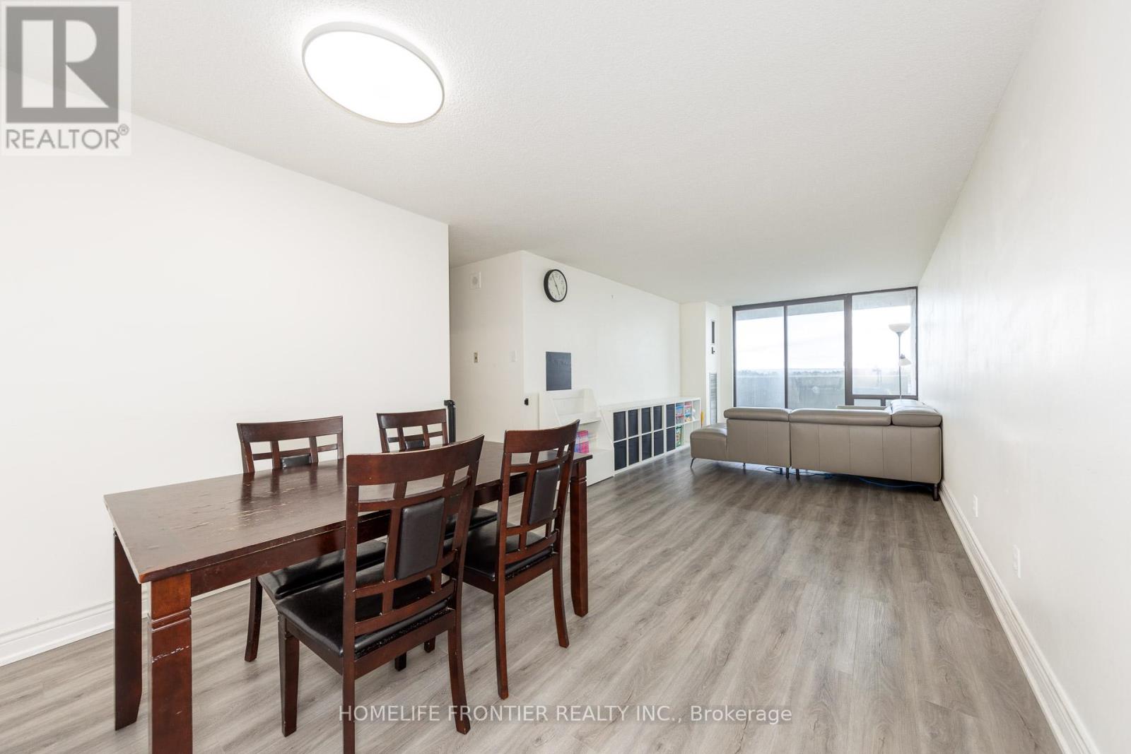 608 - 10 Tangreen Crescent, Toronto, Ontario  M2M 4B9 - Photo 3 - C12891228