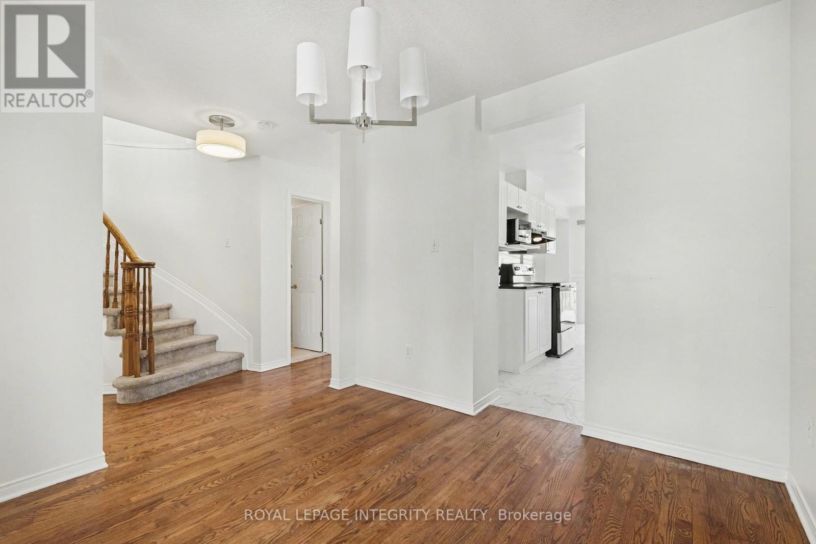 77 Daventry Crescent, Ottawa, Ontario  K2J 4M8 - Photo 5 - X12891222