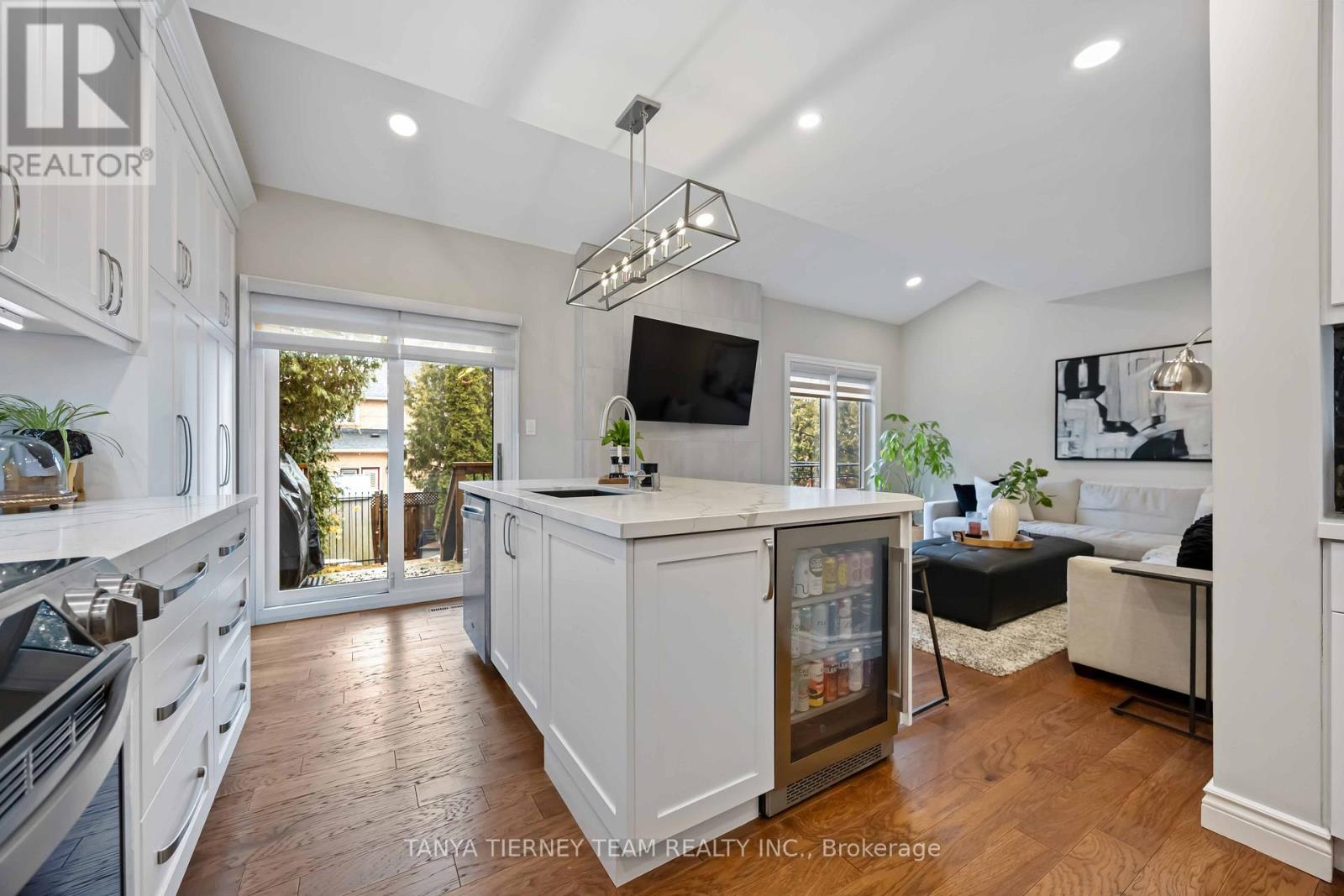 98 Bach Avenue, Whitby, Ontario  L1R 2P8 - Photo 19 - E12891144